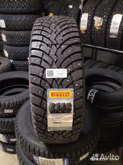 Pirelli Ice Zero 2 215/65 R16 102T