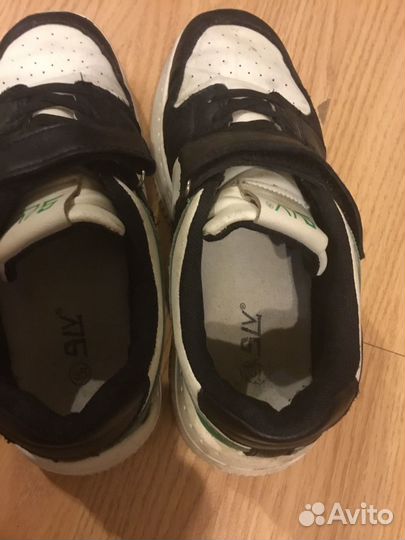 Кроссовки детские на мальчика 35 размера