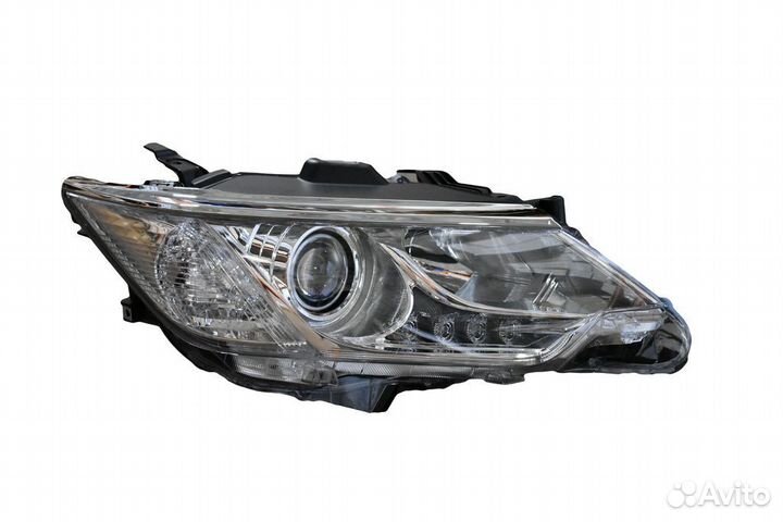 Фара правая Toyota Camry V55