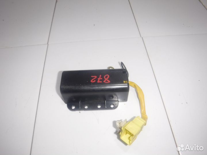 Выключатель Mitsubishi L200 4