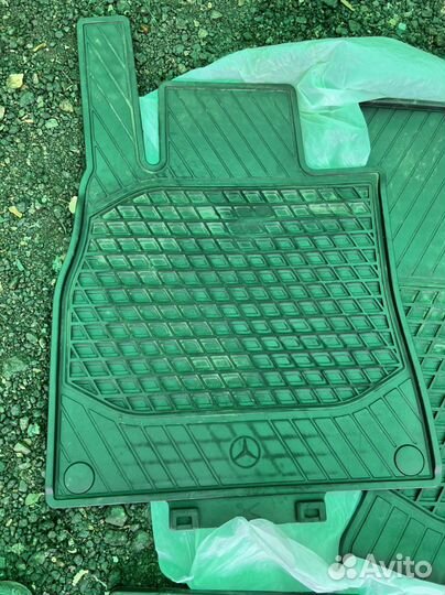 Автомобильные коврики резиновые