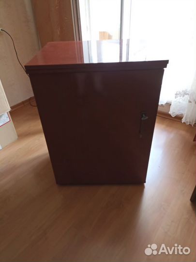 Швейная машинка Чайка 142-М (забронирована)