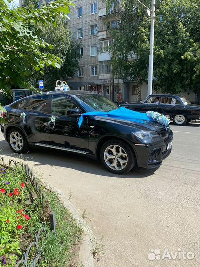 Свадебные украшения на машину