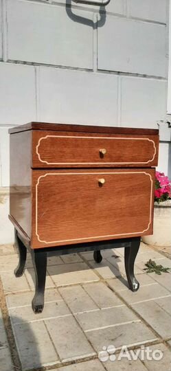 Тумба СССР дерево