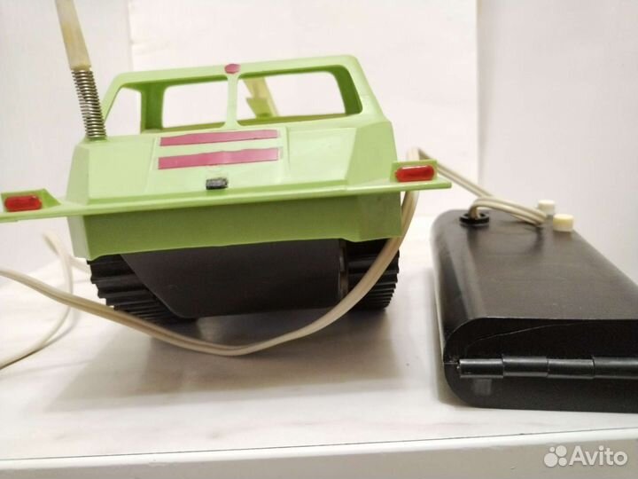 Игрушка электромеханическая - военный ракетовоз