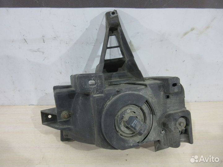 Фара противотуманная Toyota Land Cruiser (200)