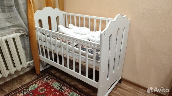 Детская кроватка