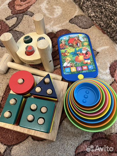 Развивающие игрушки