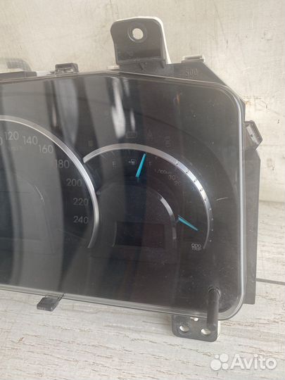 Toyota Camry V50 Панель приборов