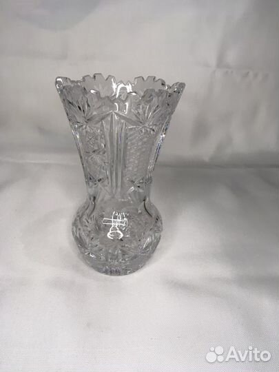 Ваза хрустальная и розетки