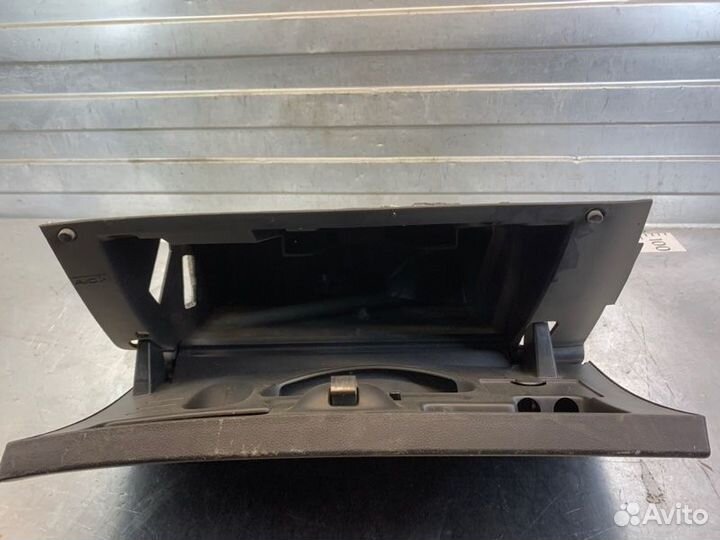 Бардачок Peugeot 308 4E 2007- 2011