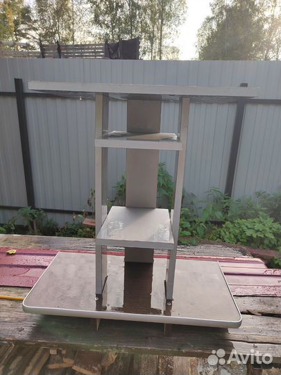 Тумба под телевизор