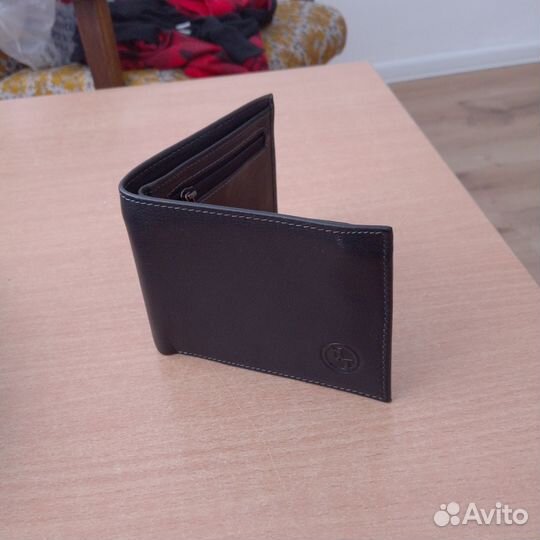 Продам мужской портмане 3200