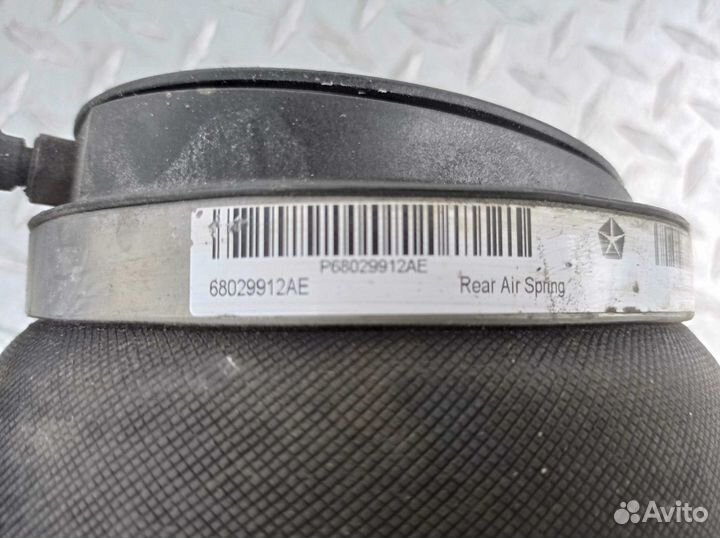 Пневматическая рессора Jeep Grand Cherokee 4 (WK2)