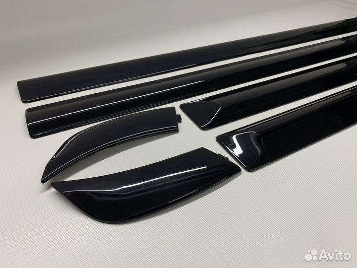 Узкие молдинги на ваз 2114, 2115 цвет Космос