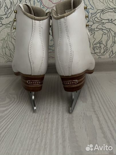 Коньки профессиональные Jakson