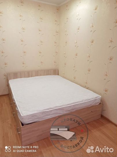 Кровать двуспальная