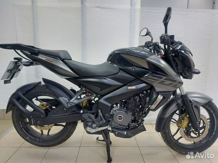Bajaj pulsar NS 200