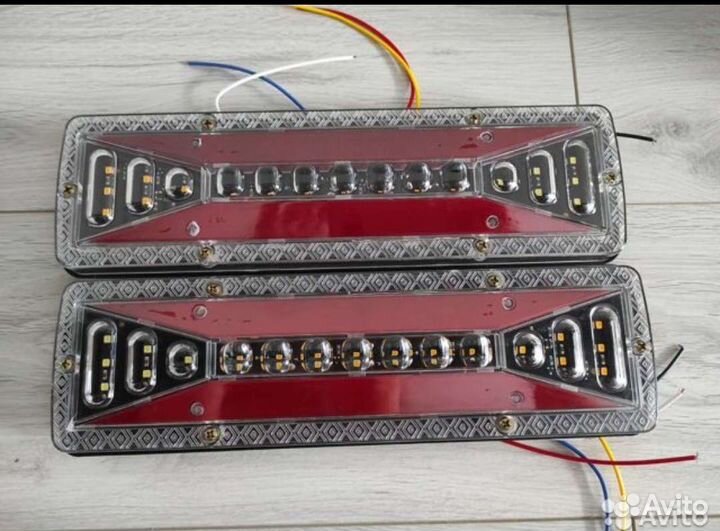 Фонарь задний 12/24V 2 комплекта