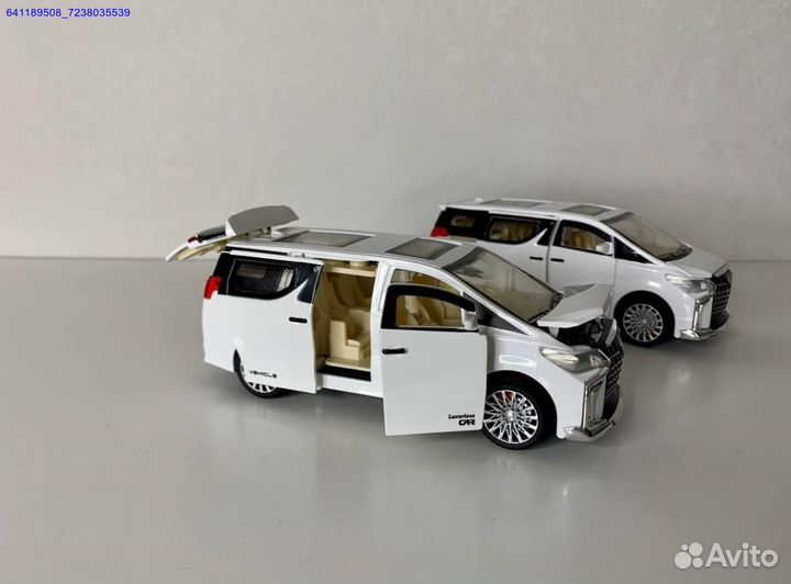 Инерционная машинка Toyota Alphard металлическая