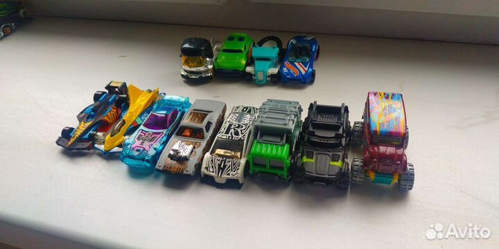 Hot Wheels машинки