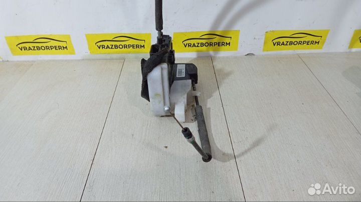 Замок двери передний правый Hyundai Ix35