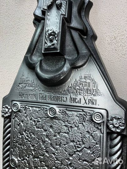 Крест из камня