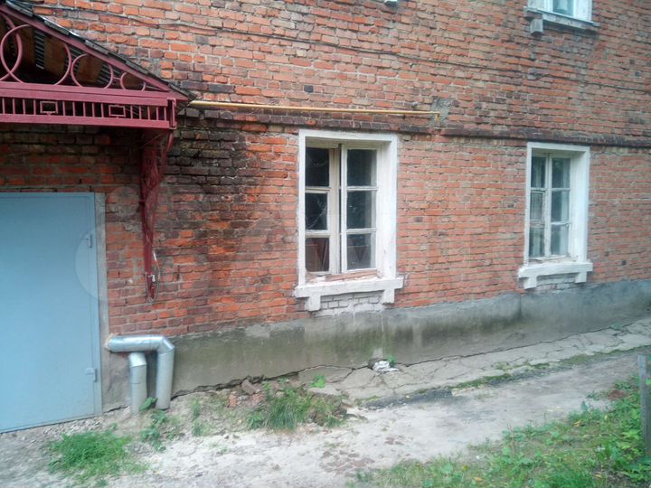 Доля в 1-к. квартире, 34,8 м², 1/2 эт.