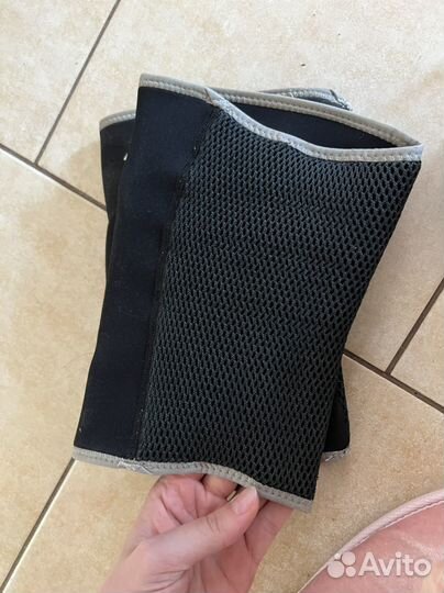 Наколенники для волейбола Demix