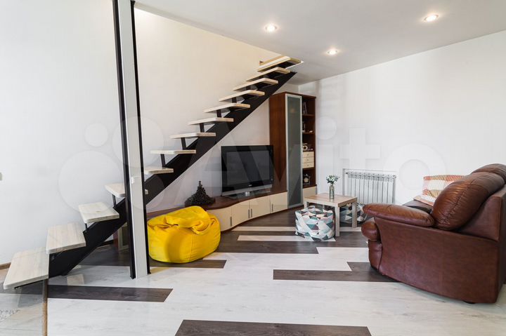 2-к. квартира, 71 м², 4/4 эт.