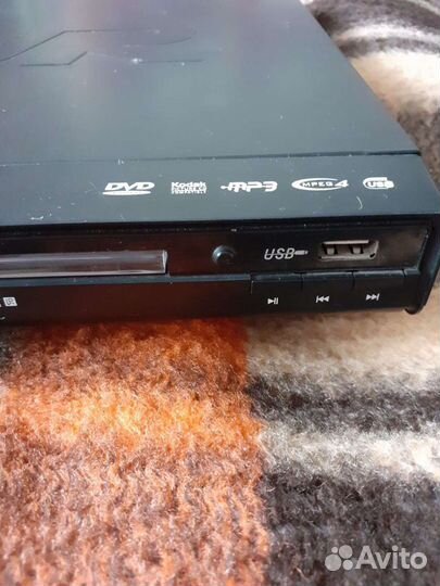 DVD плеер VR есть usb нет пульта