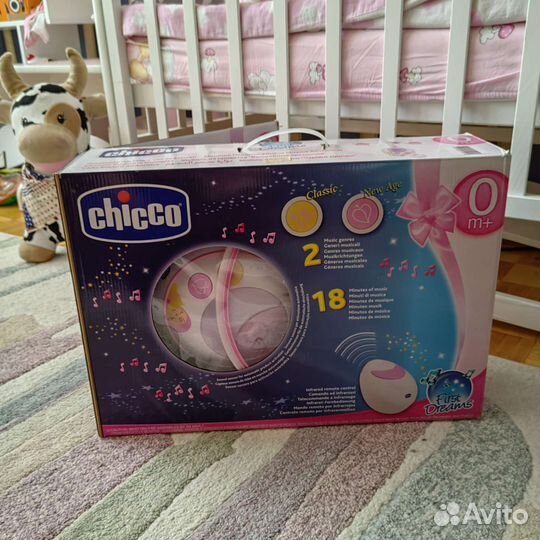 Музыкальный мобиль на кроватку