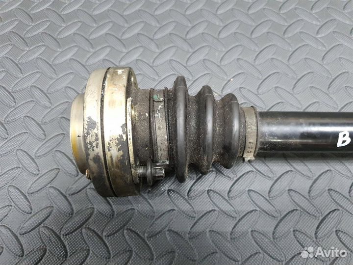 Приводной вал левый BMW E46