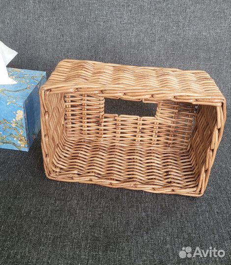 Салфетница плетёная