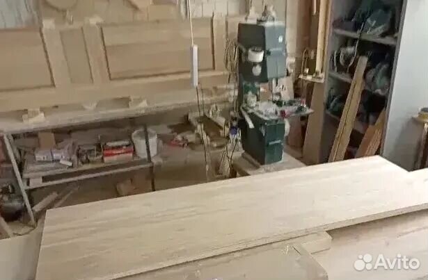 Кровать из дерева. Мебель из массива для дома