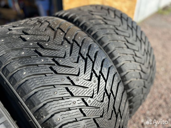 Nokian Tyres Hakkapeliitta 8 SUV 275/45 R21 и 315/40 R21