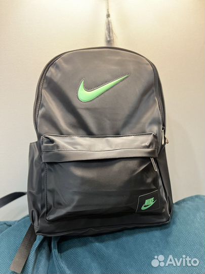 Рюкзак школьный