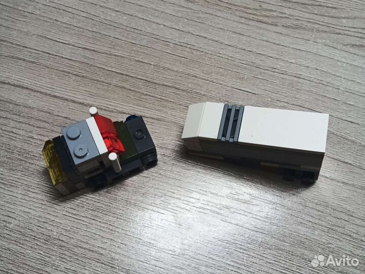 Фура из лего