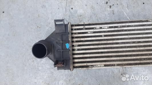 Радиатор интеркуллера renault laguna 3 (93E44KC01)