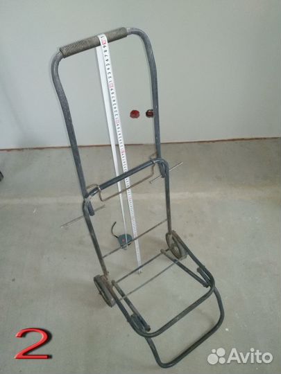 Хозяйственная тележка и cовок металлический