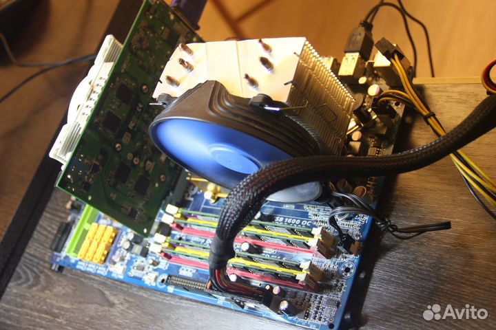 Комплект gigabyte xeon E5472 8 озу