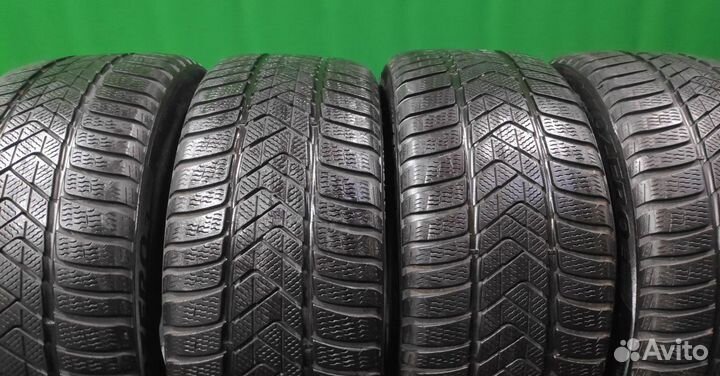 Pirelli Winter Sottozero 3 235/40 R19 96V