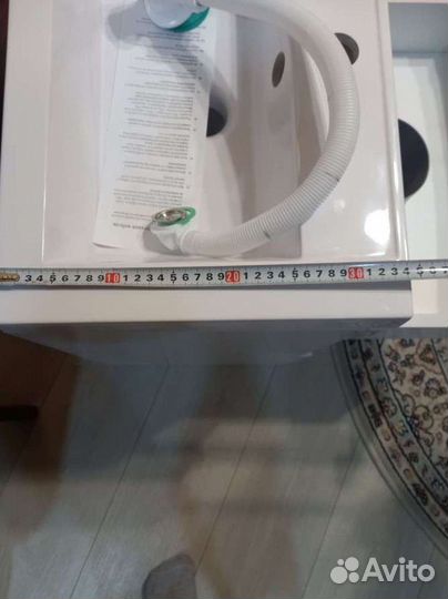 Тумба и раковина в ванную. новая