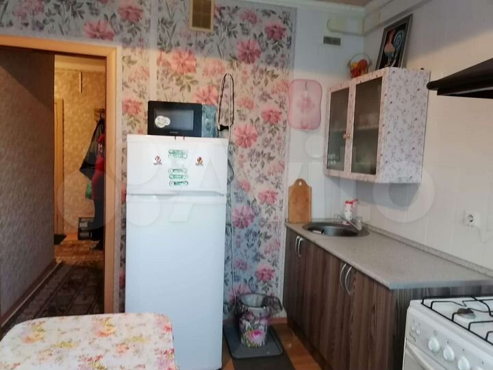 2-к. квартира, 50 м², 1/10 эт.