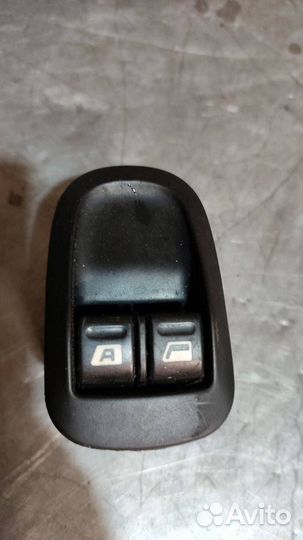Блок управления стеклоподъемниками Peugeot 206