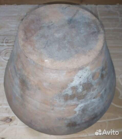Старинная глиняная корчага