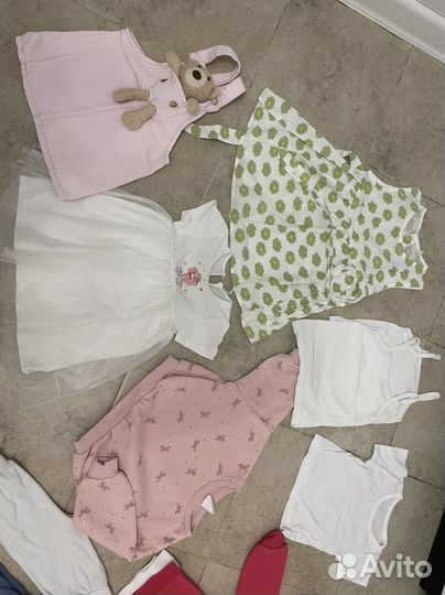 Пакет одежды для девочки 9-18 месяцев