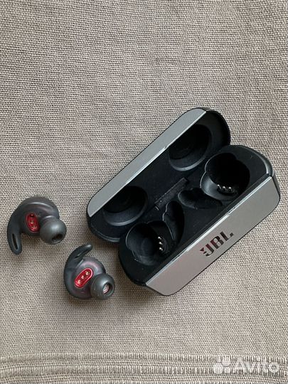 Беспроводные наушники JBL Reflect Flow