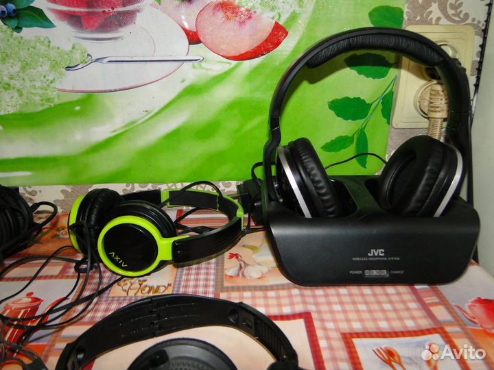 Наушники Япония