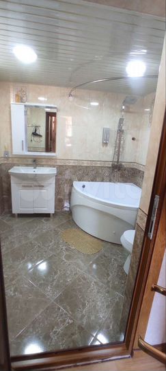 Комната 80 м² в 3-к., 2/2 эт.